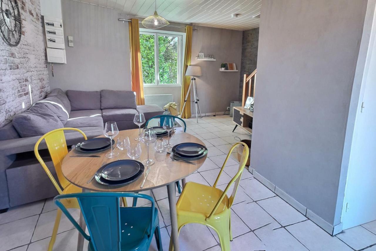Gites de la Bonaudrie — hotel in Combrand