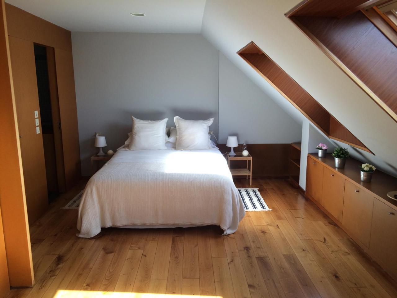 Attic Loft To Wake Up by the Sea. — hotel in Sada