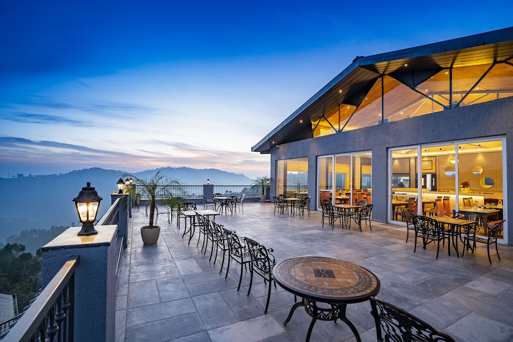 WelcomHeritage Parv Vilas Resort & Spa in Solan, India