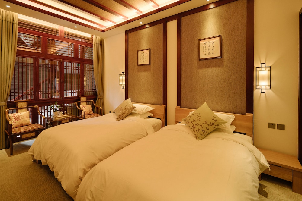 Siqi Inn — 4-Star Luxury Hotel in Baoshan, People's Republic of China