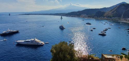 Tony & Doris Home — 4-Star Luxury Hotel in Giardini-Naxos, Italy
