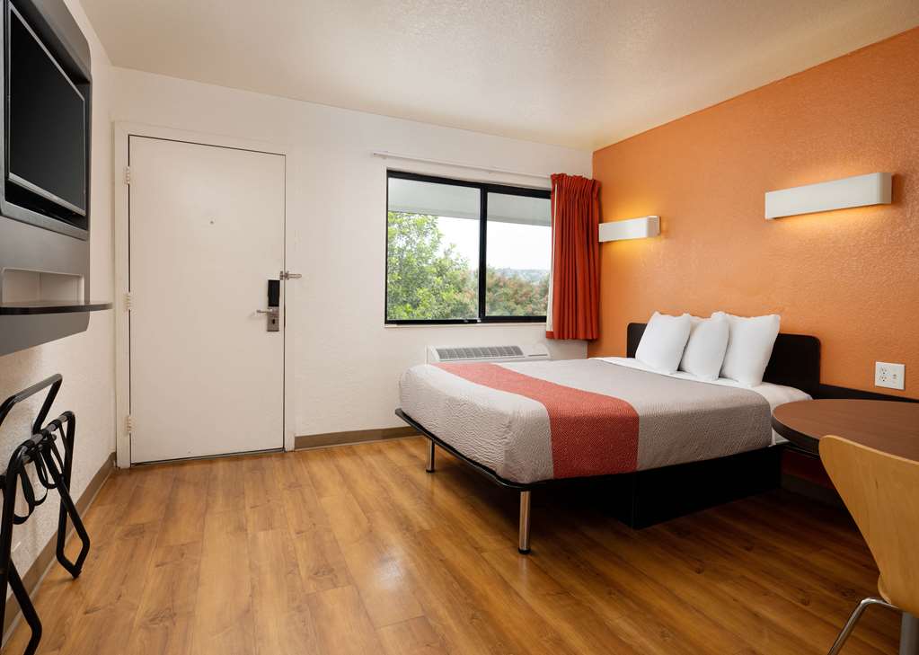 Motel 6 Camarillo CA - photo 12