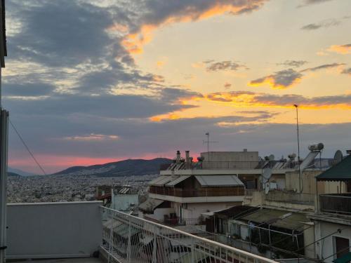 Chic Penthouse with Stunning View — 4-Star Luxury Hotel in Athens, Greece