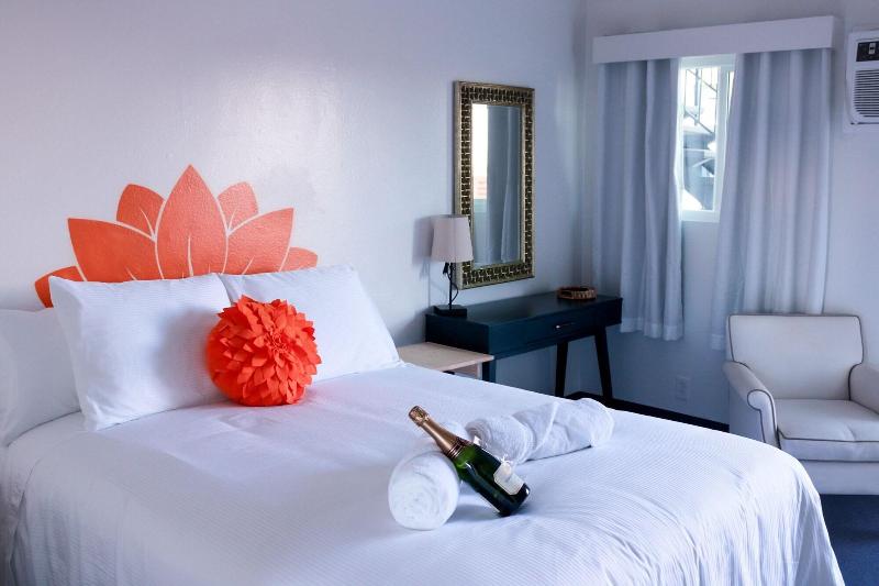 Nirvana Hotel - photo 26