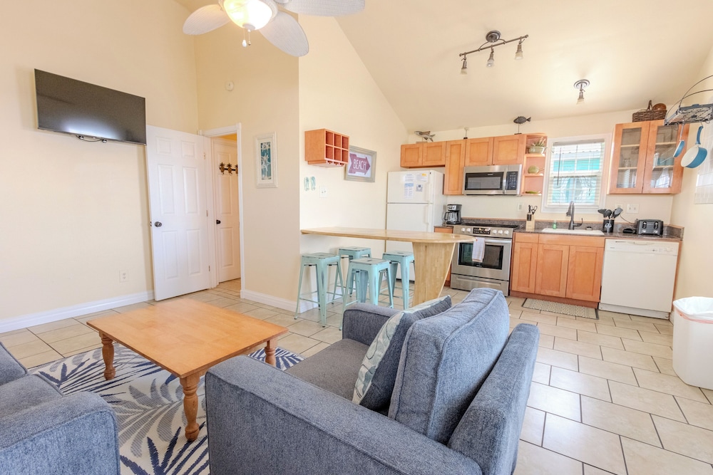 Shark Reef Resort Motel & Cottages - photo 5