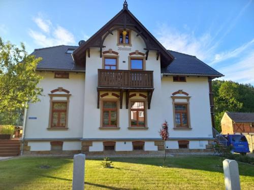 Villa Waldlust 5 Sterne 2 Schlafzimmer — 4-Star Luxury Hotel in Kurort Oybin, Germany
