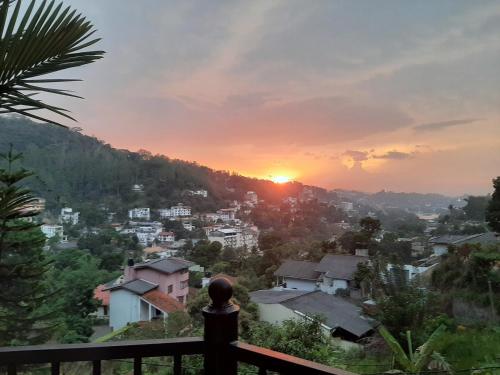 Laaya Kandy - carbon neutral hotel in Kandy
