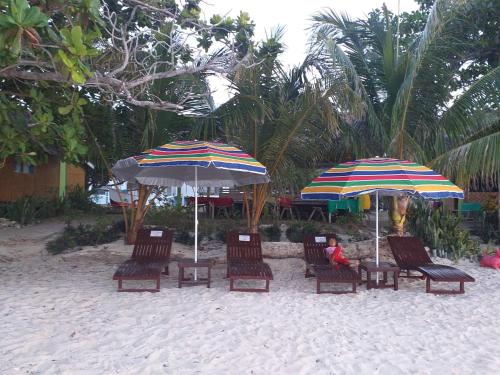 Junior and Nemesia’s Cottages — Baclayon — photo 3