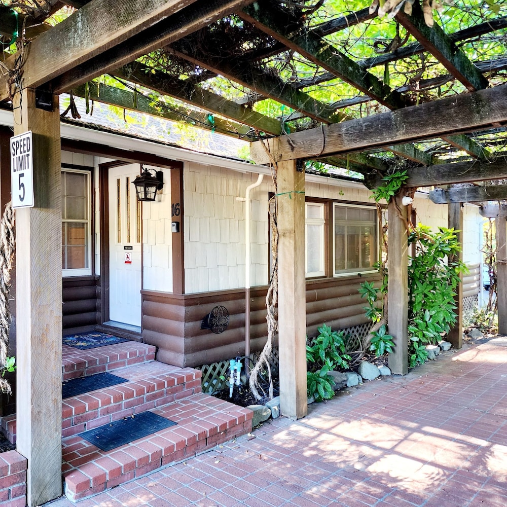 Miranda Gardens Resort - photo 165