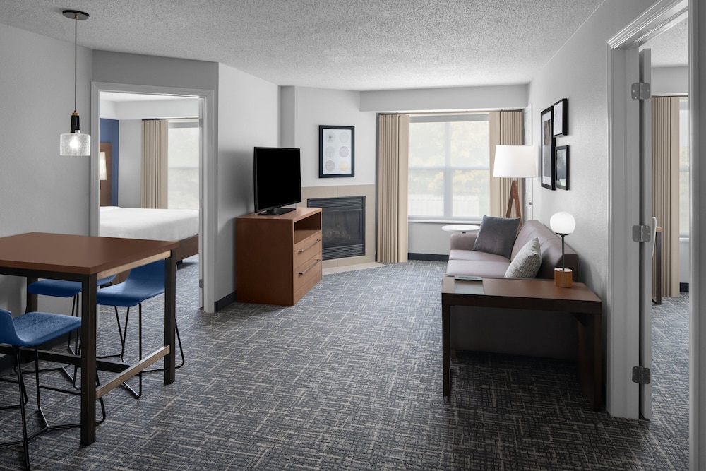 Residence Inn by Marriott Holland - photo 14