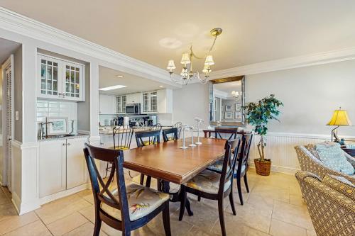Romar Tower Unit 1A — Orange Beach — photo 2