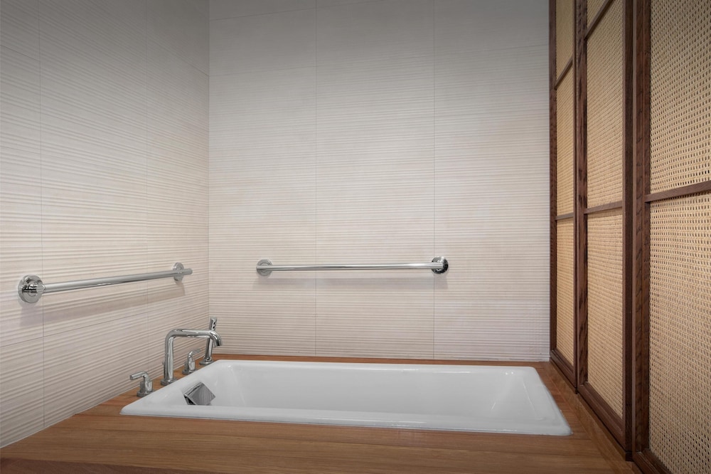 La Bellasera Hotel & Suites Paso Robles Tapestry by Hilton - photo 49