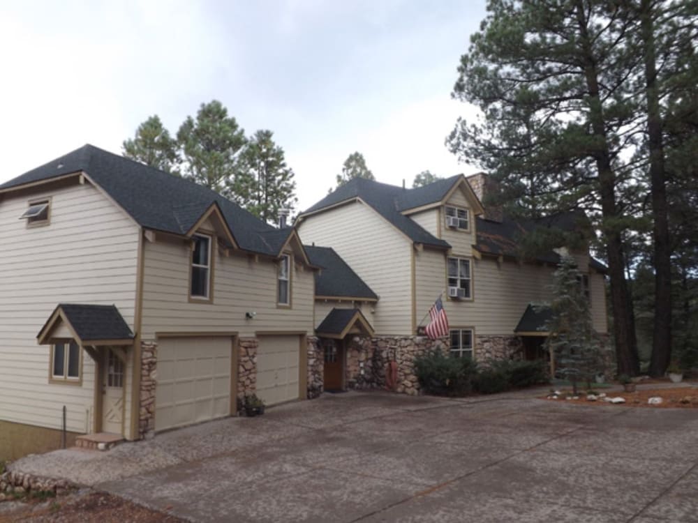 Arizona Mountain Inn and Cabins - photo 330
