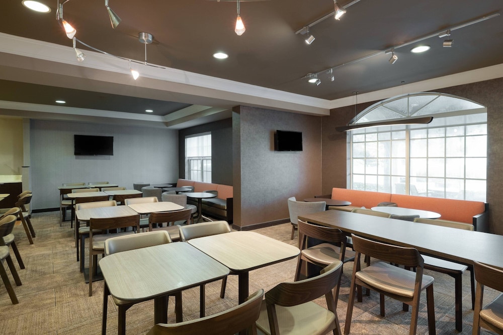 Springhill Suites by Marriott Williamsburg - photo 27