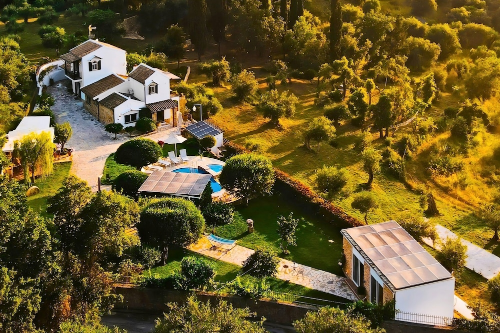 Villa Claire Corfu — 4-Star Luxury Hotel in Corfu, Greece