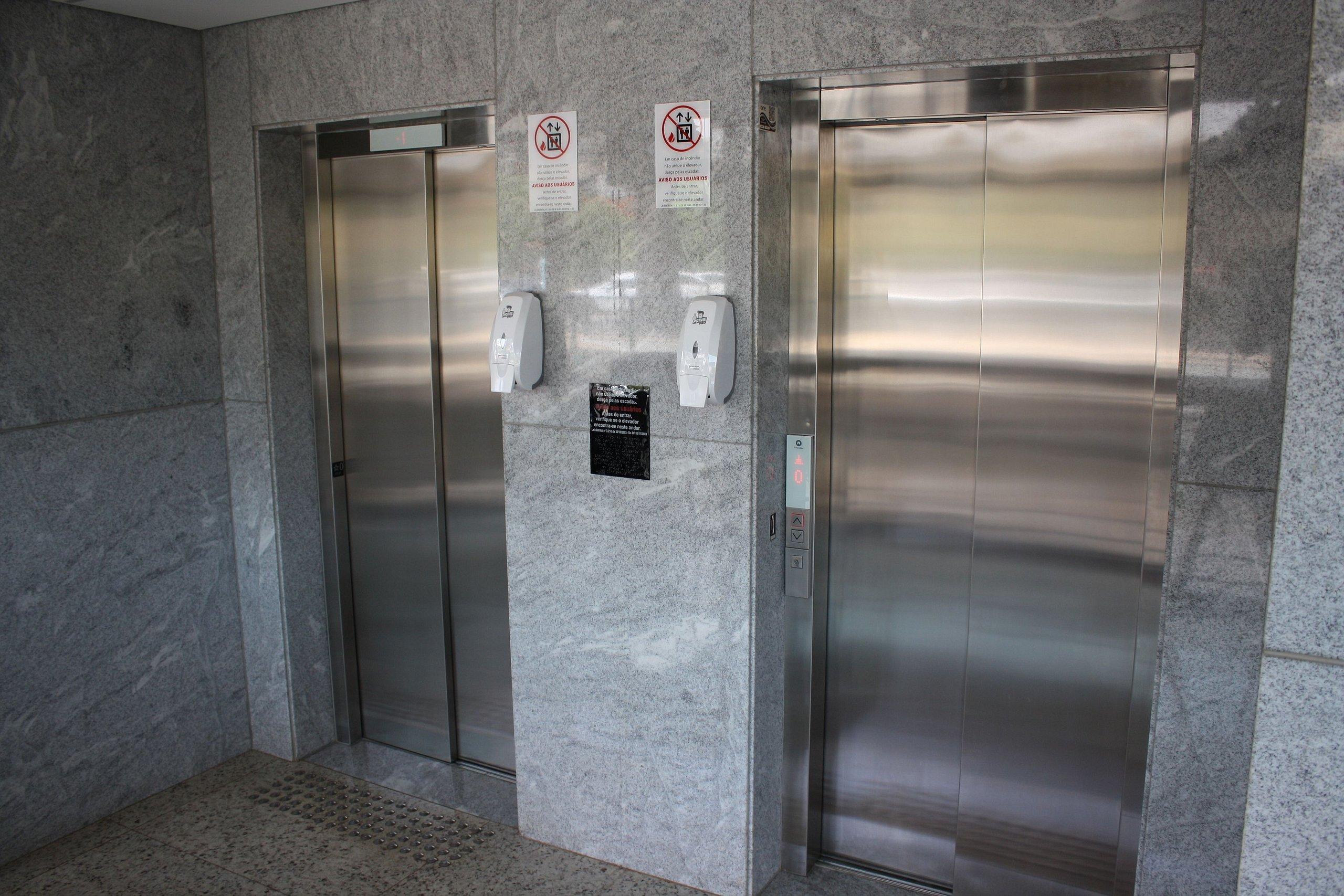 Flat Noroeste Meet by CentoEdez — hotel in Eixo Monumental