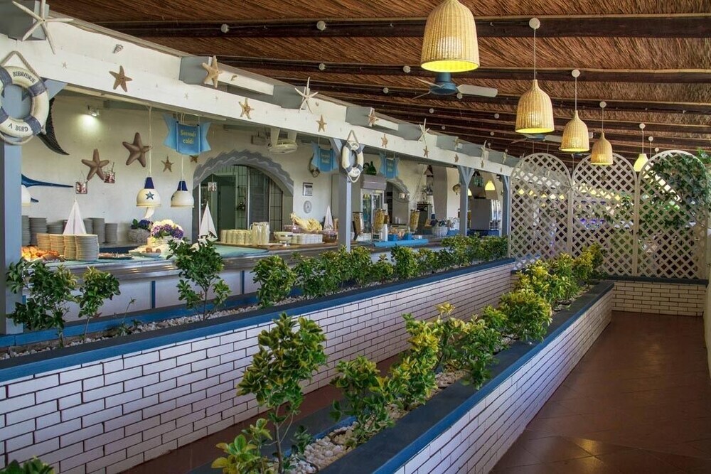Black Marlin Club — hotel in Camerota