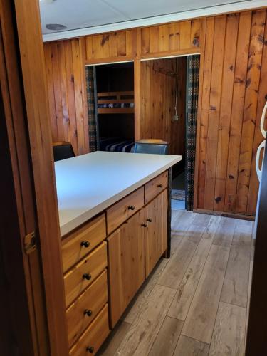 Big Kahuna - last minute hotel in Steuben