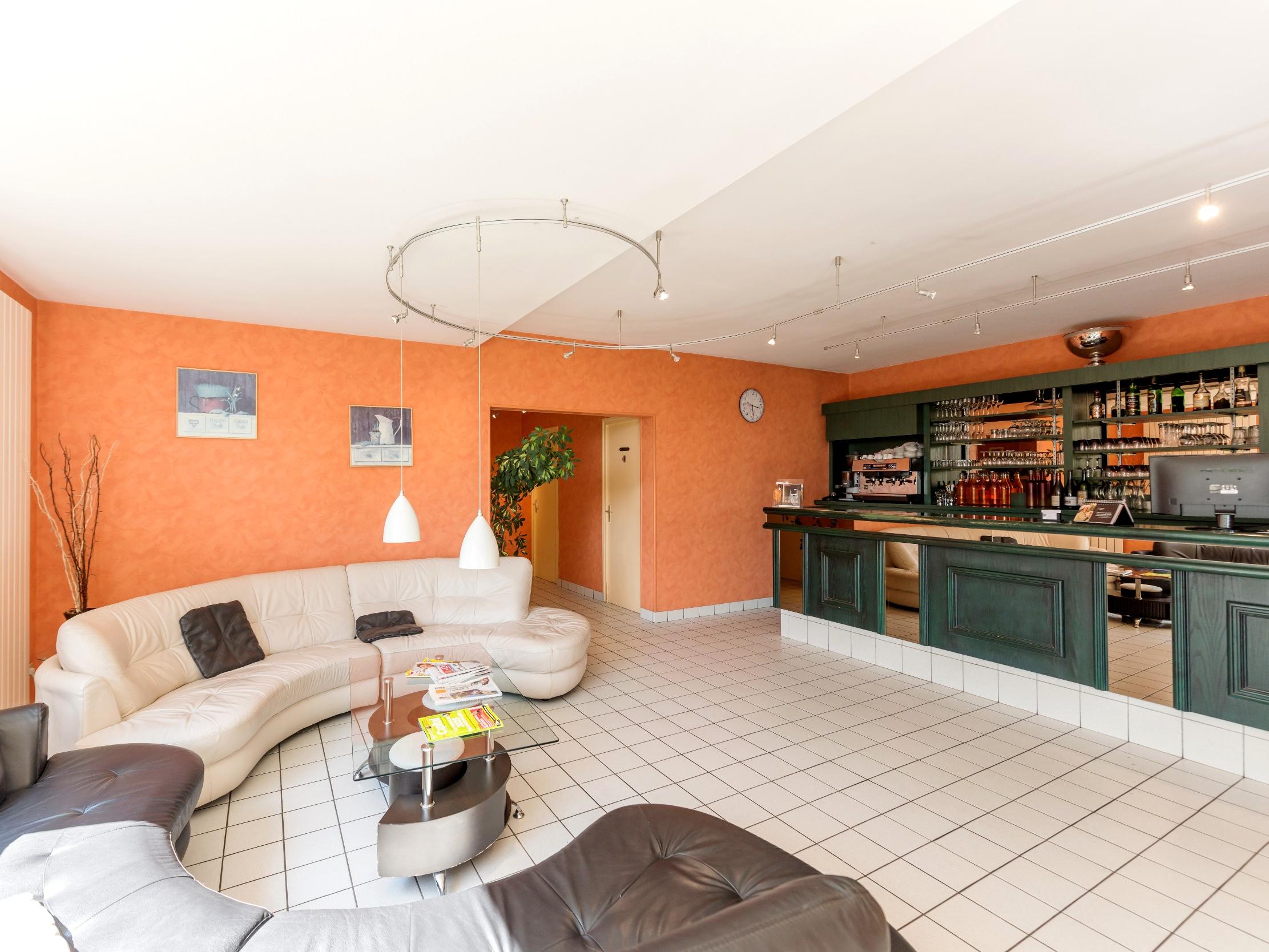 Hotel les 3 Marchands — Bressuire — photo 3
