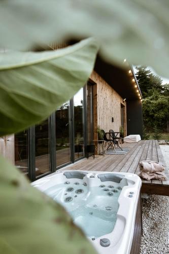 Halacs Homes Boutique cabins Boutique Cabin — 4-Star Luxury Hotel in Balatonalmadi, Hungary