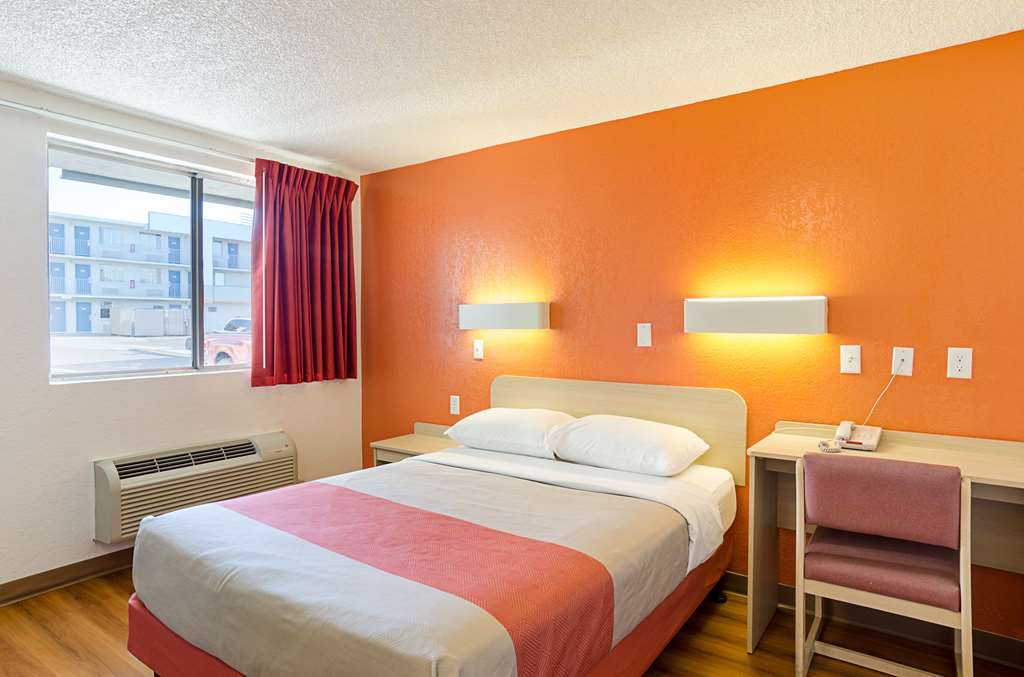 Motel 6 Denver CO Downtown - photo 26