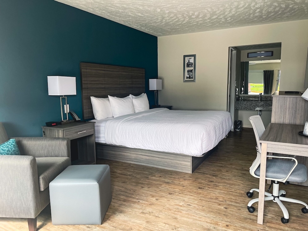 Baymont by Wyndham Lumberton NC - photo 6