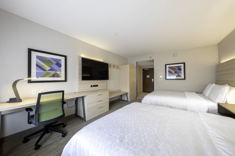 Holiday Inn Express & Suites Staunton by IHG - photo 8