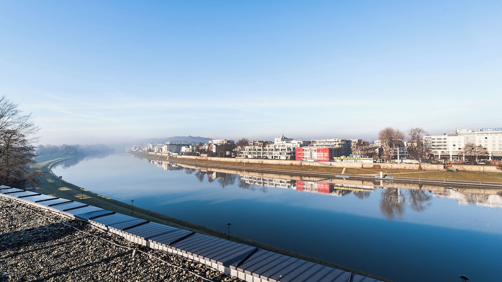 Family Center Apartments — 4-Star Luxury Hotel in Krakow, Poland