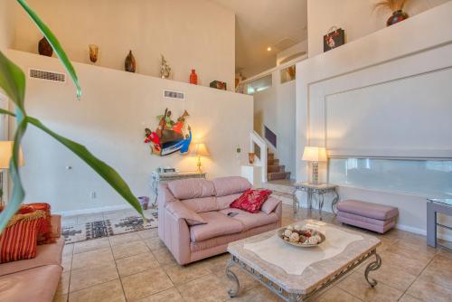Home Suite In Perfect Location