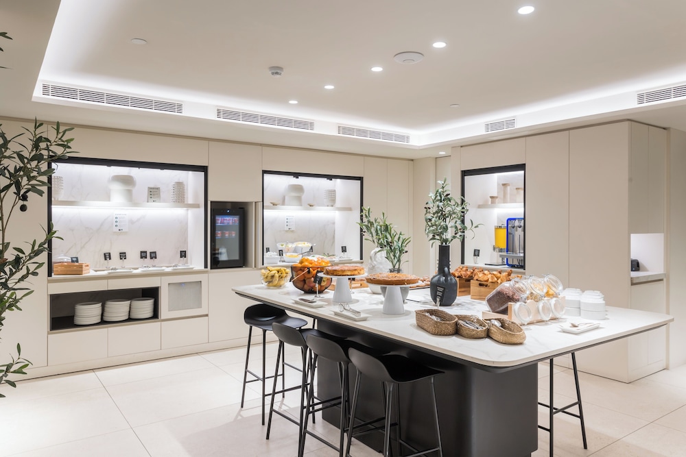 מזון ומשקאות