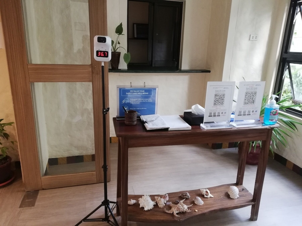 Microtel By Wyndham Boracay — Balabag — photo 2