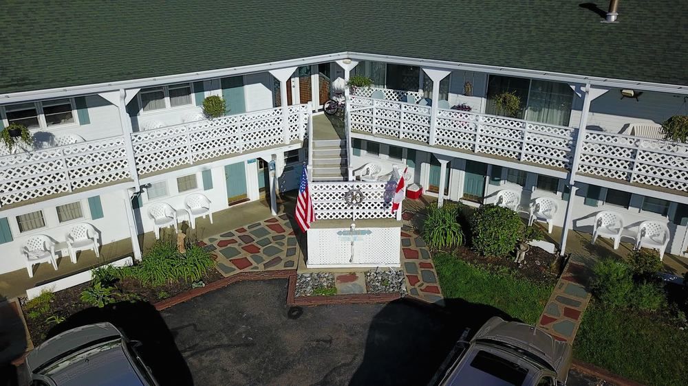 The Seascape Inn — Hampton