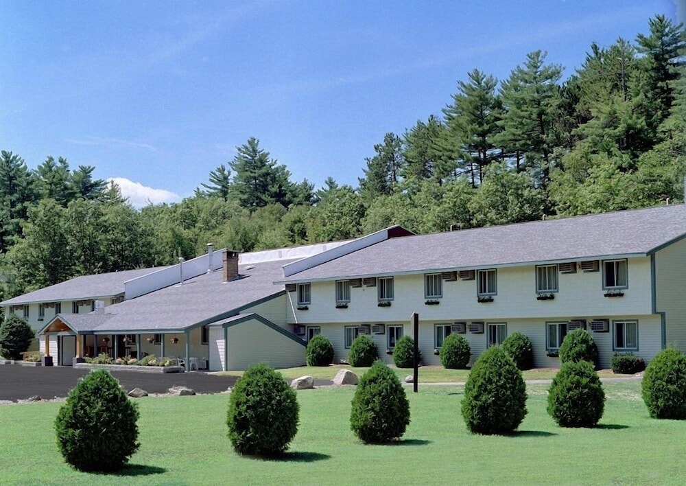 Eastern Inn & Suites in North Conway, United States