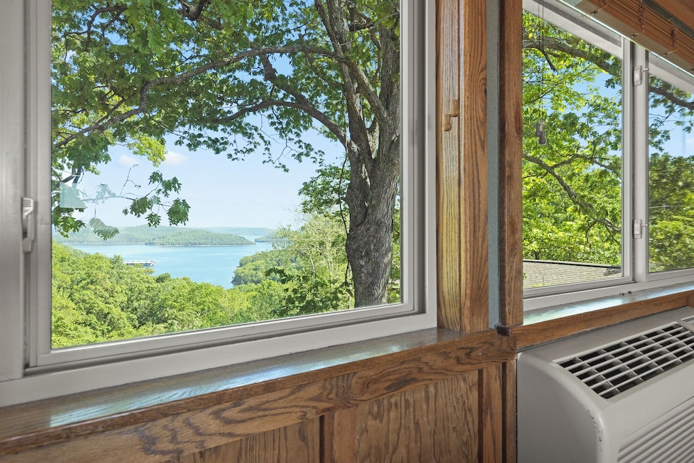 Beaver Lakeview Resort - photo 19