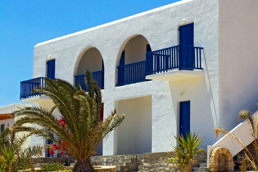Finikas Hotel in Naxos, Greece