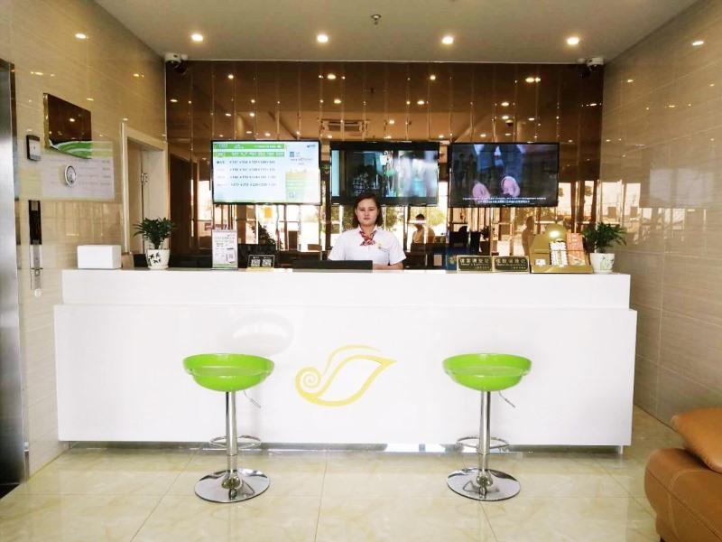 Shell Shanghai Baoshan District Tieli Road Subway Station Tiefeng Road Hotel in Baoshan, People's Republic of China