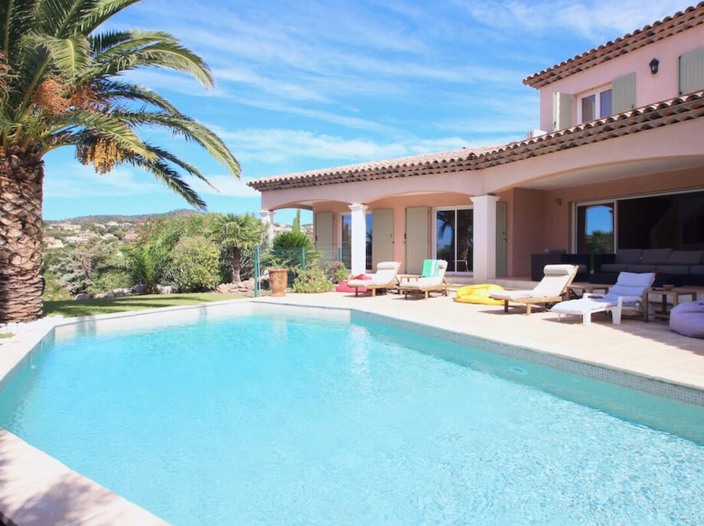 Belle Vue Sainte Maxime in Sainte-Maxime, France