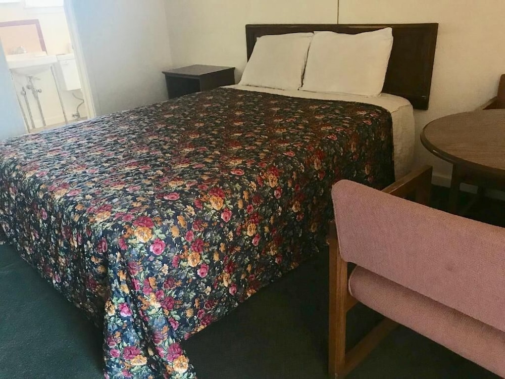 66 Motel - photo 6