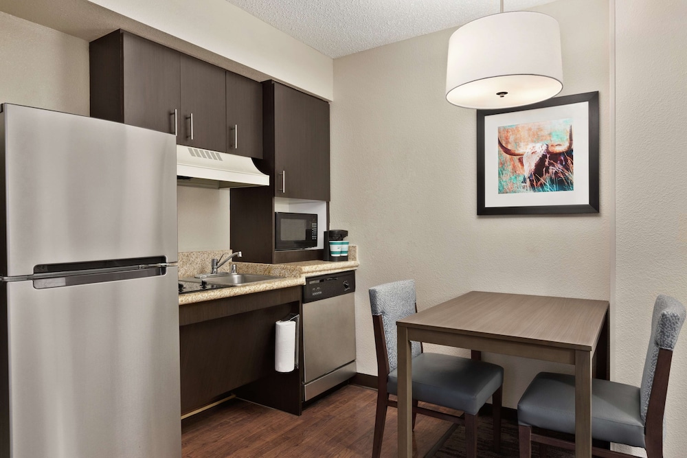 Homewood Suites by Hilton North Dallas Plano - photo 10