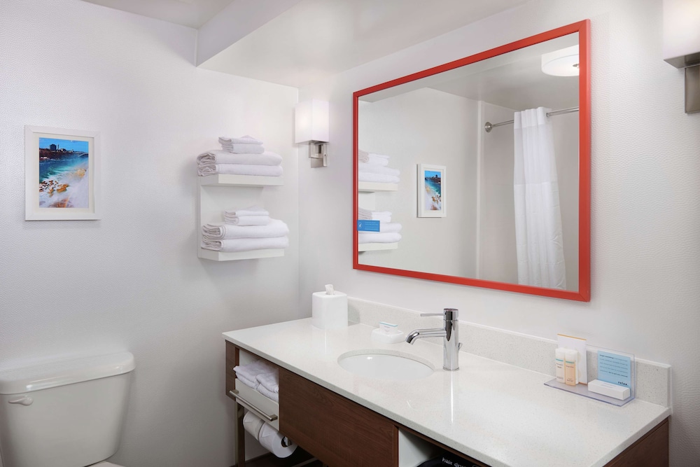 Hampton Inn Niagara Falls - photo 14