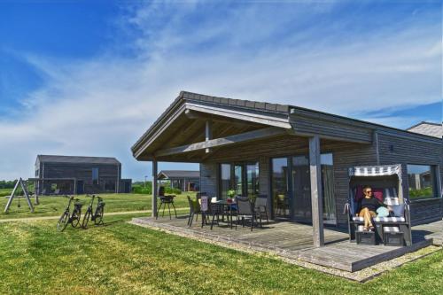 Gud Jard Chalet Nr 14 Design Ferienhaus mit exklusiver Ausstattung — 4-Star Luxury Hotel in Pellworm, Germany