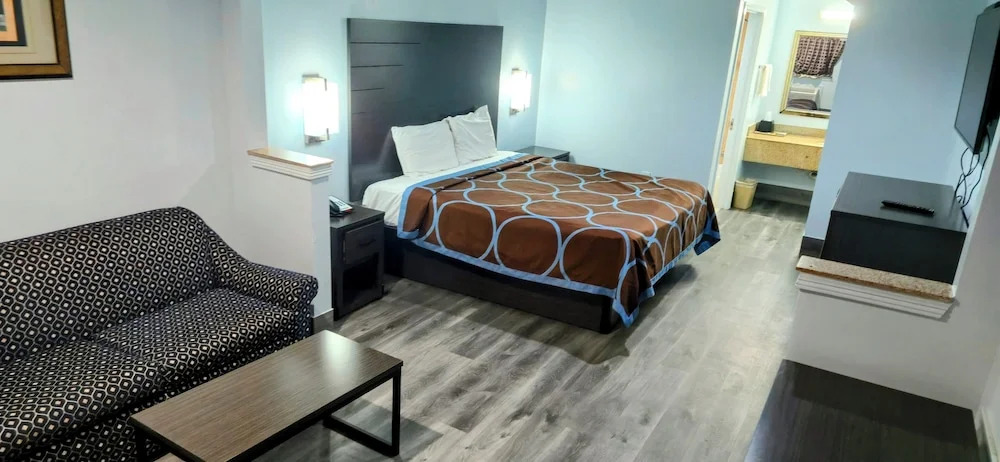 Scottish Inns and Suites East Sam Houston Pkwy - photo 10