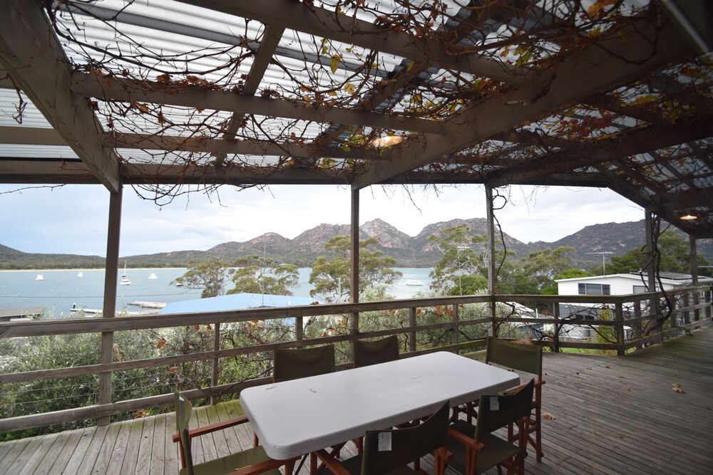 Freycinet on the Bay in Coles Bay, Australia