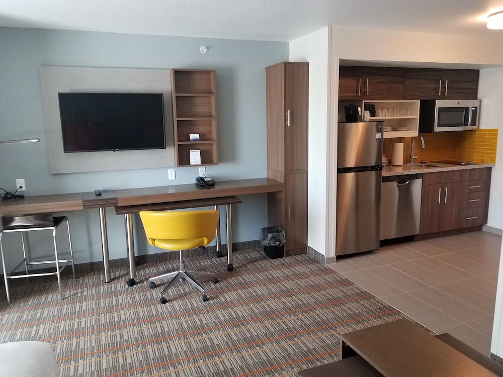 MainStay Suites Great Falls Airport - photo 26