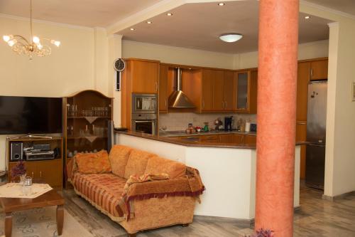 Veta's Spacious Central Apartment — 4-Star Luxury Hotel in Serres, Greece