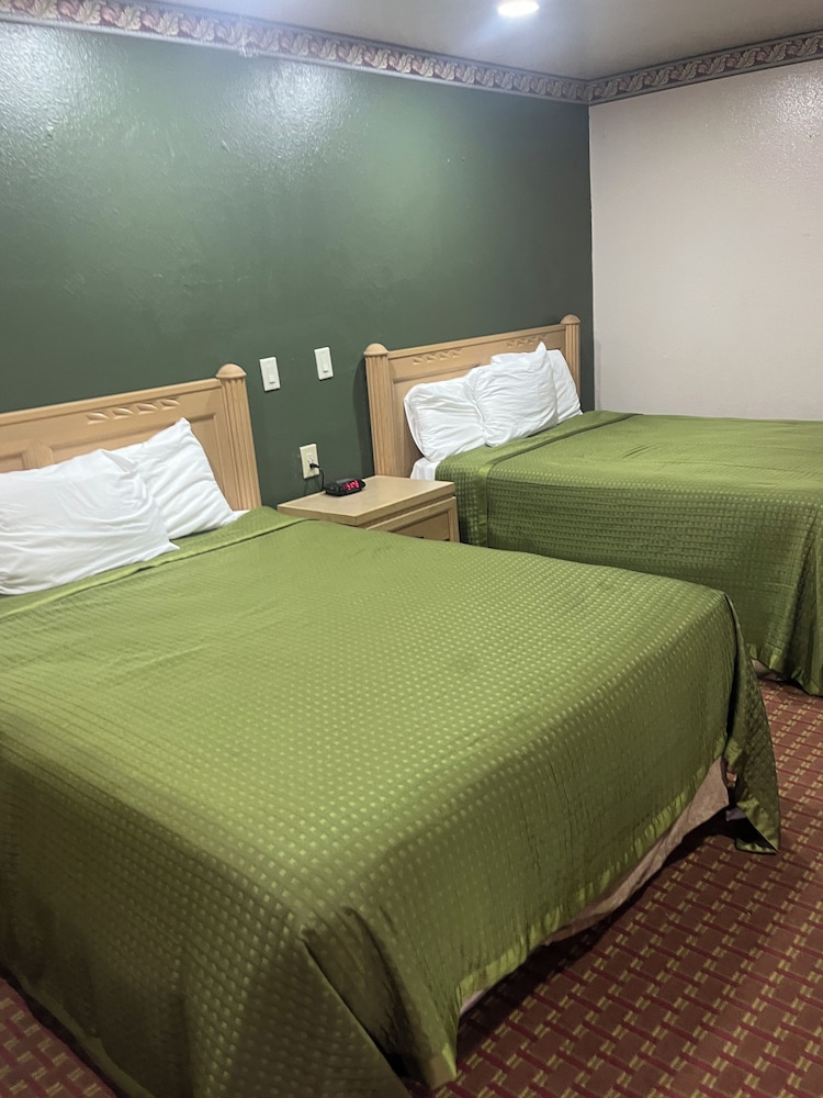 Rodeway Inn Memphis - photo 9