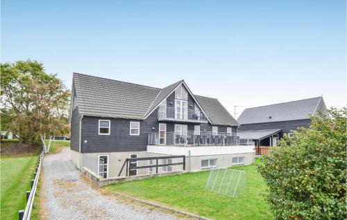 Beautiful Home In Ebeltoft With Sauna — 4-Star Luxury Hotel in Ebeltoft, Denmark
