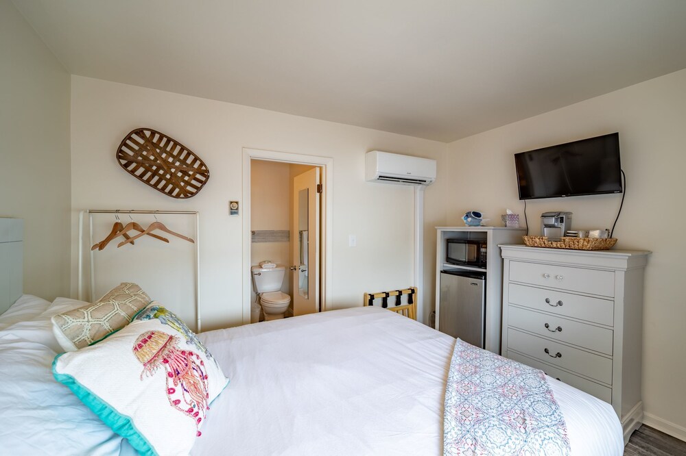 Ocean Glass Inn - photo 26