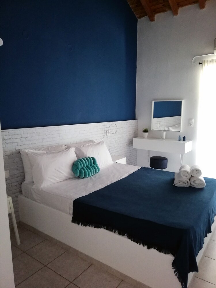 Rigas Rooms - carbon neutral hotel in Skiathos