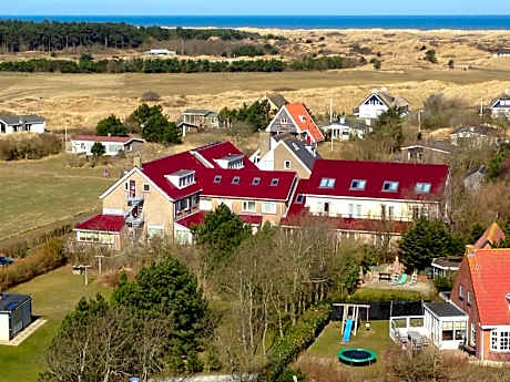Hotel Bos En Duinzicht — Nes